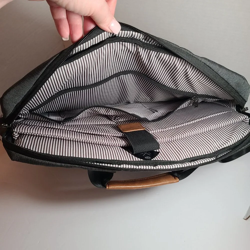 PKG Laptop Messenger Bag Gray – Fits up to 15" Laptop, Padded with Multiple Comp - Picture 7 of 10